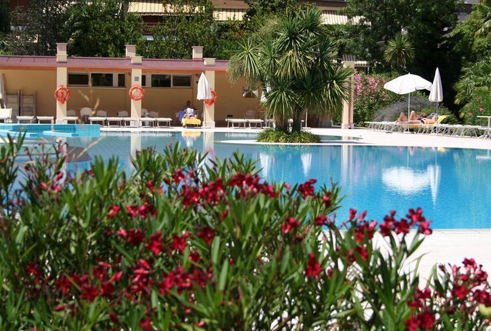 Astoria Resort Ρίβα ντελ Γκάρντα Εξωτερικό φωτογραφία